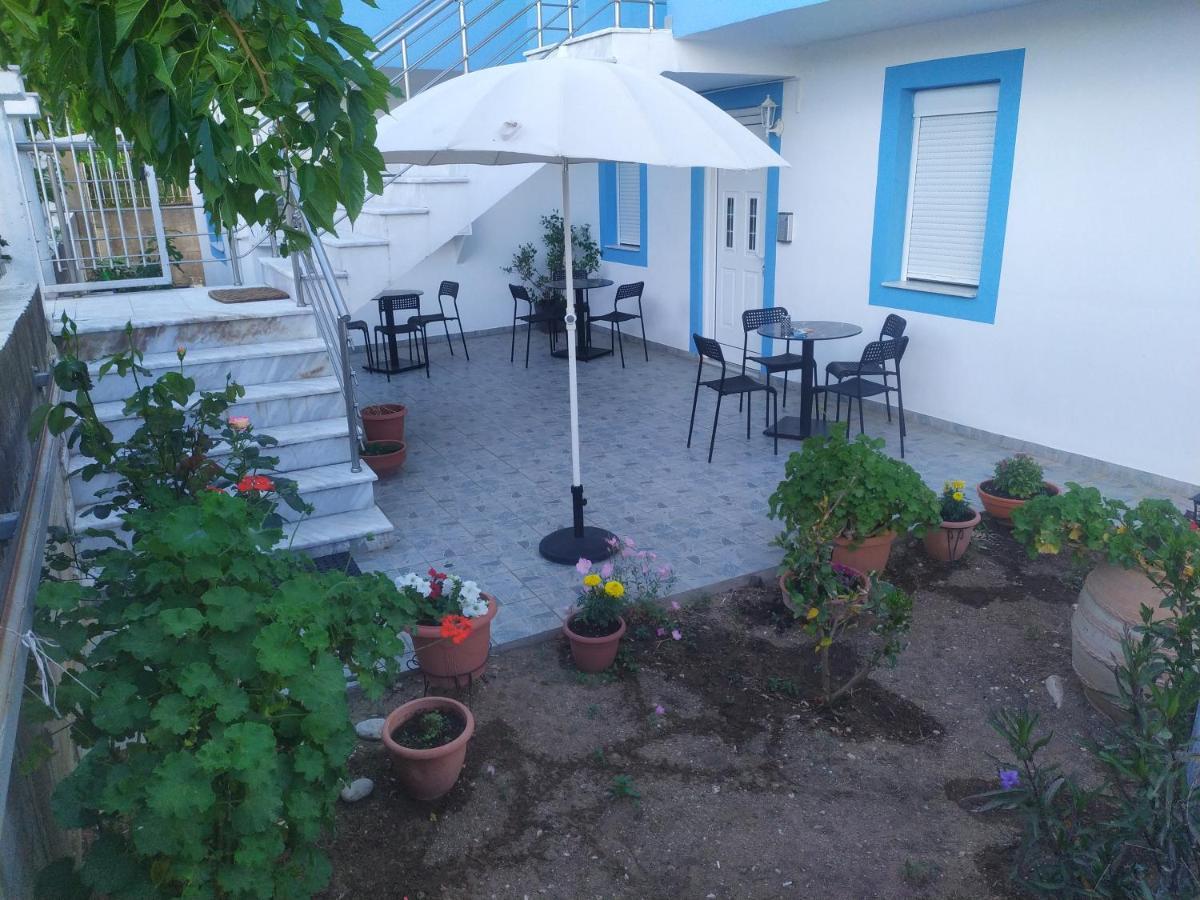 Holidays 2 Apartment